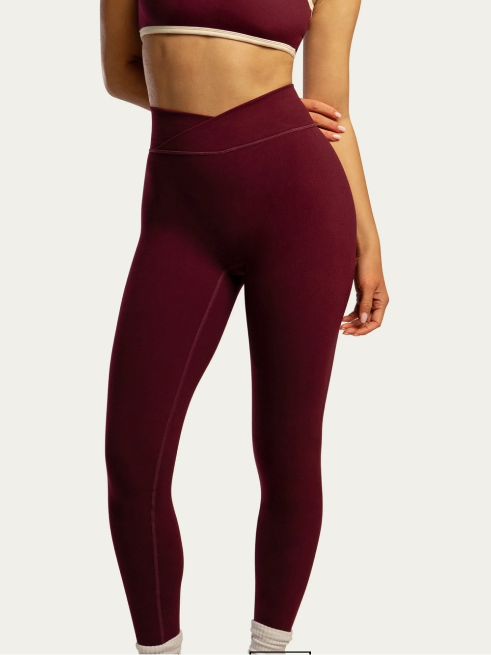 437 | V waist legging